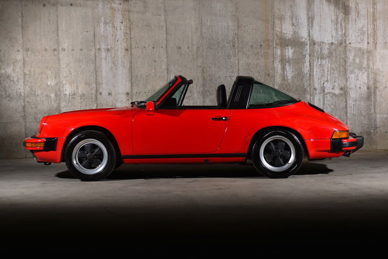 Porsche 911 Carrera 3.2 (US)