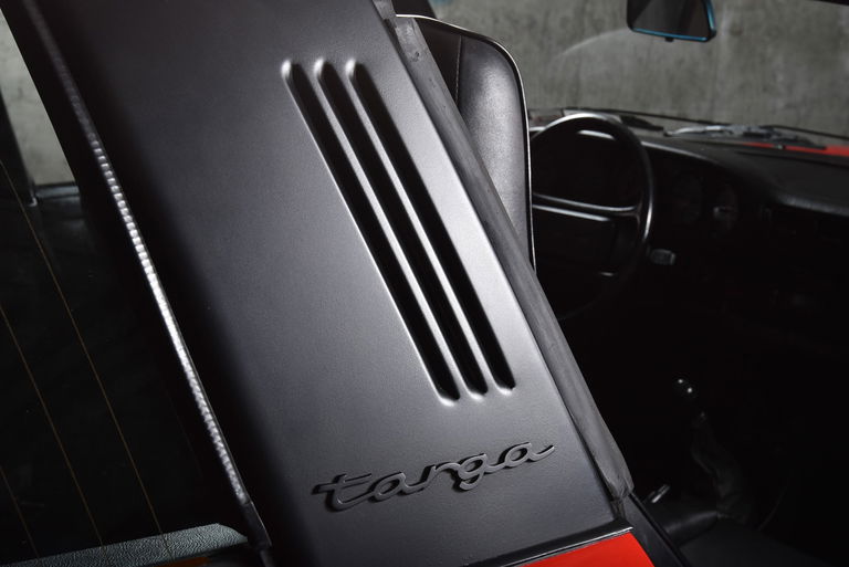 Porsche 911 Carrera 3.2 (US)