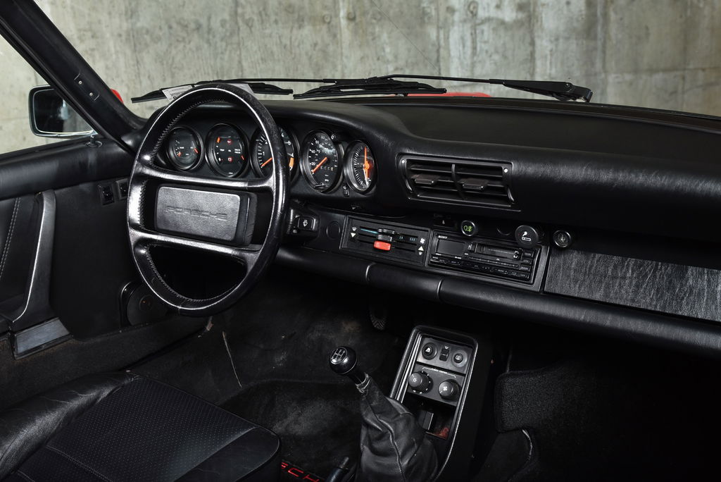 Porsche 911 Carrera 3.2 (US)