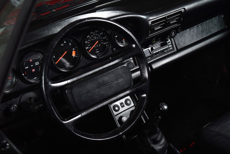 Porsche 911 Carrera 3.2 (US)