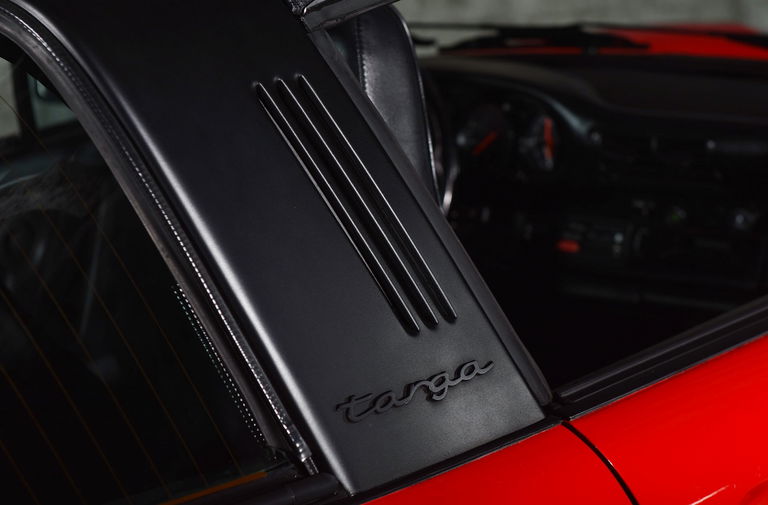 Porsche 911 Carrera 3.2 (US)