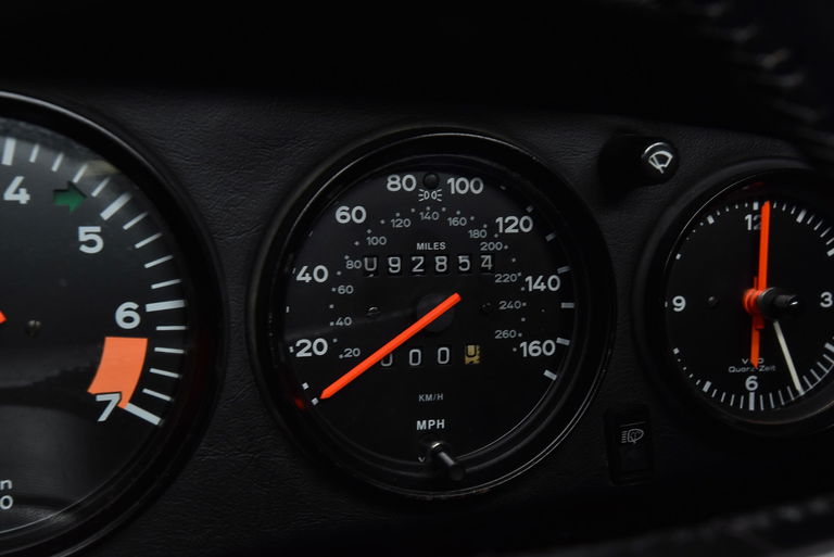 Porsche 911 Carrera 3.2 (US)