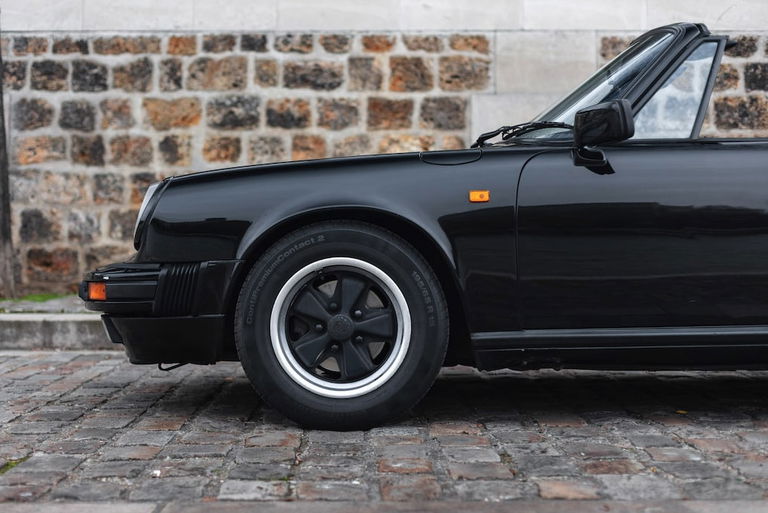 Porsche 911 Carrera 3.2