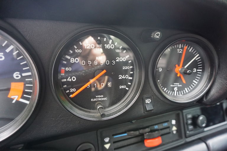 Porsche 911 Carrera 3.2 WTL