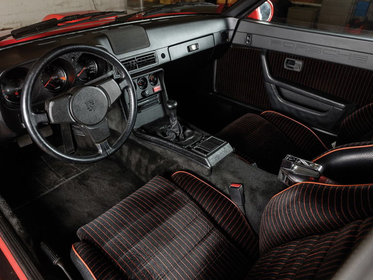 Porsche 924 Carrera GTS