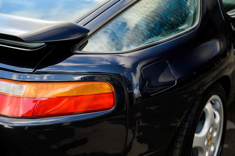 Porsche 928 GTS