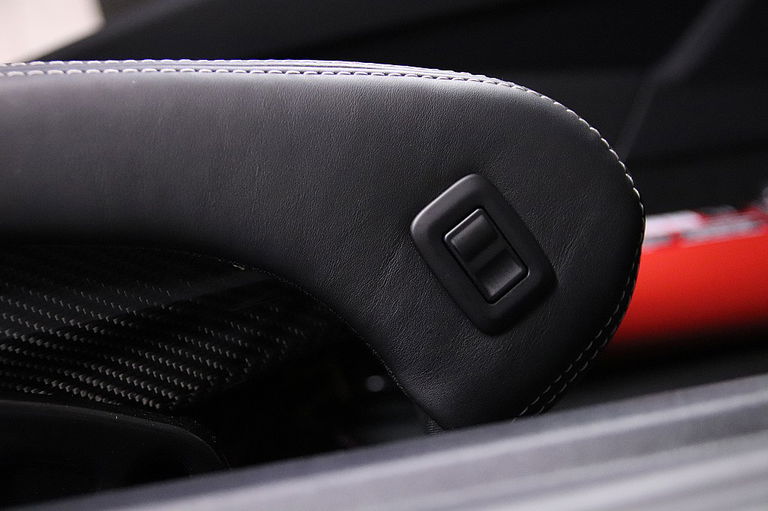 Porsche 981 Cayman GT4