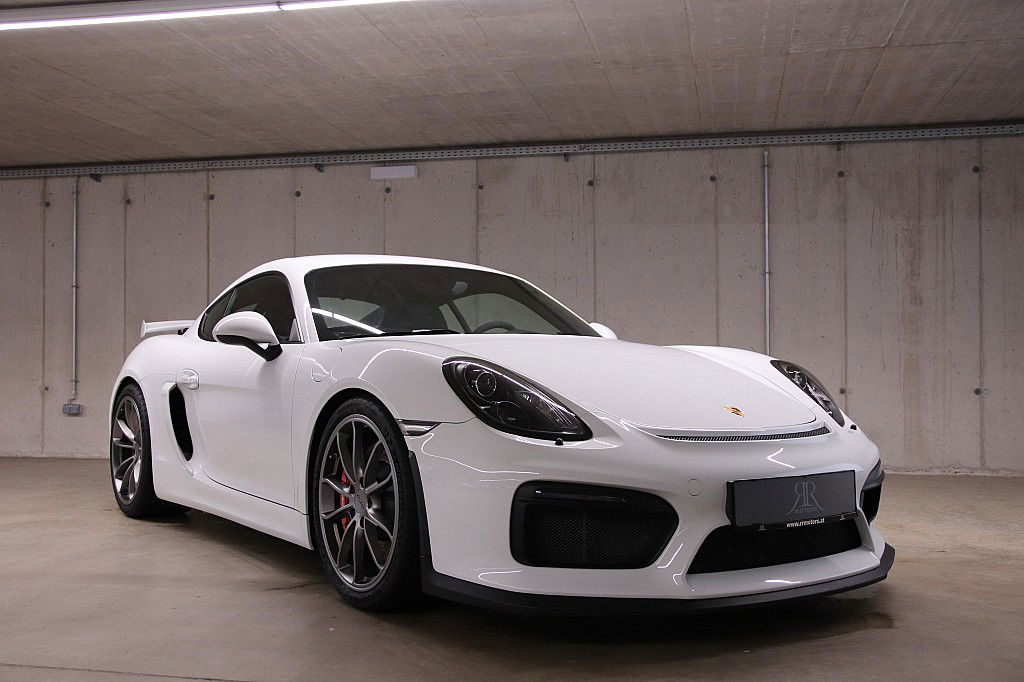 Porsche 981 Cayman GT4