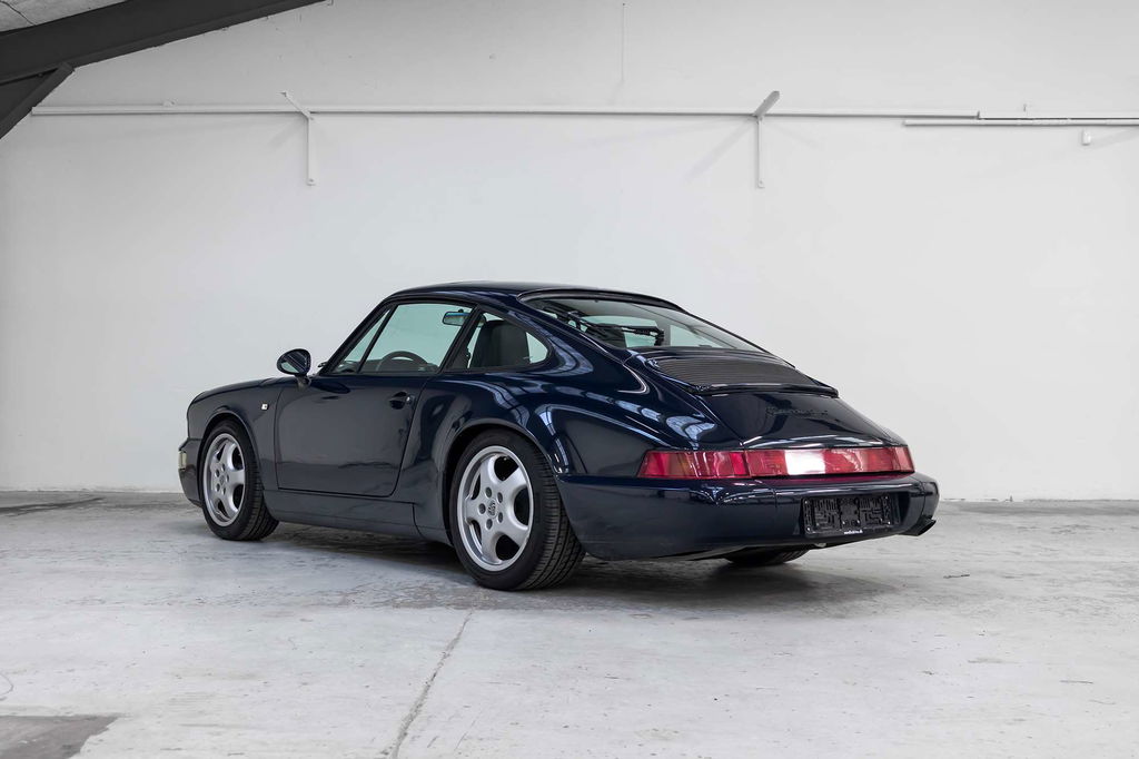 Porsche 964 Carrera 4