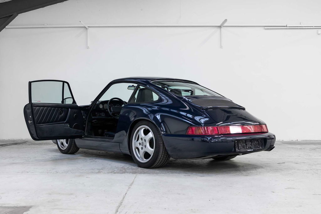 Porsche 964 Carrera 4