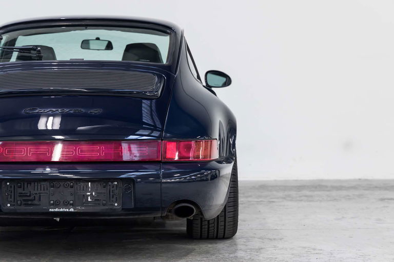 Porsche 964 Carrera 4