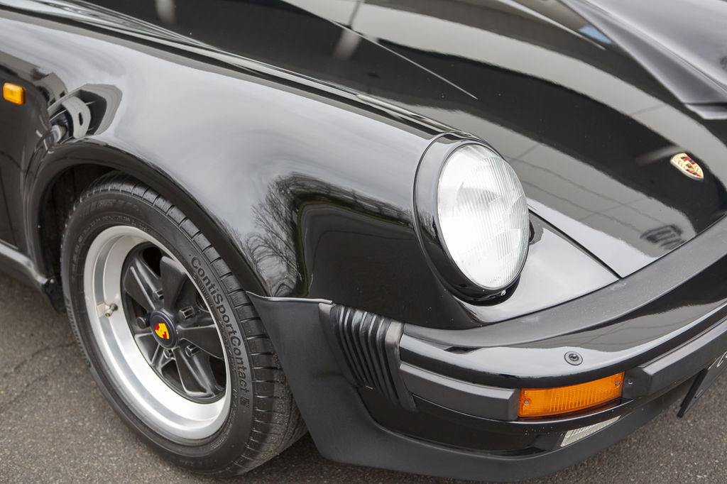 Porsche 911 Turbo 3.3