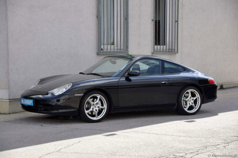 Porsche 996 Carrera 4