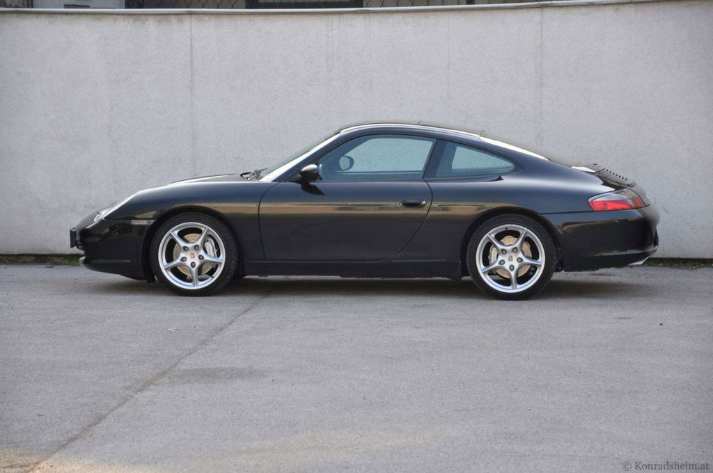 Porsche 996 Carrera 4