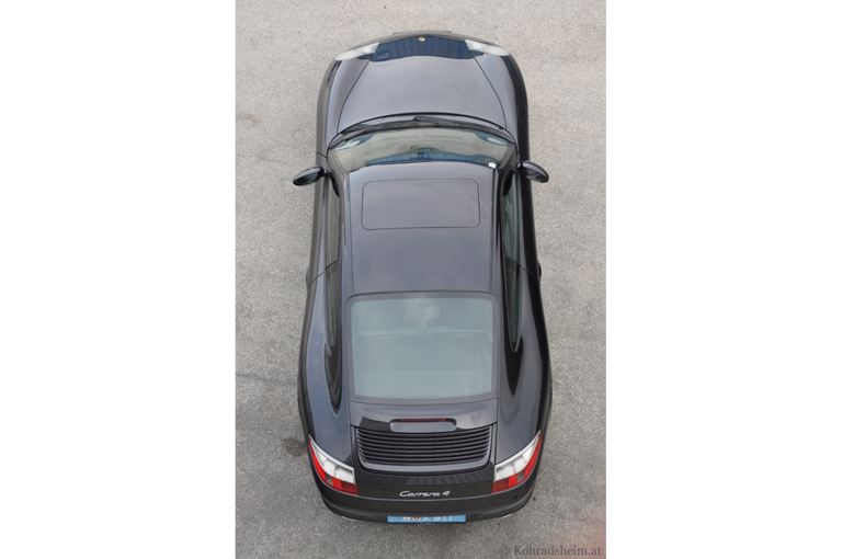 Porsche 996 Carrera 4