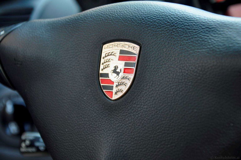 Porsche 996 Carrera 4