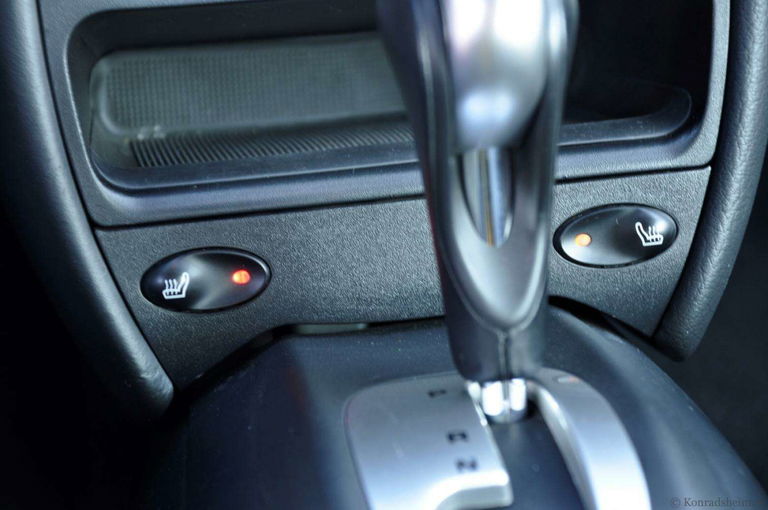 Porsche 996 Carrera 4