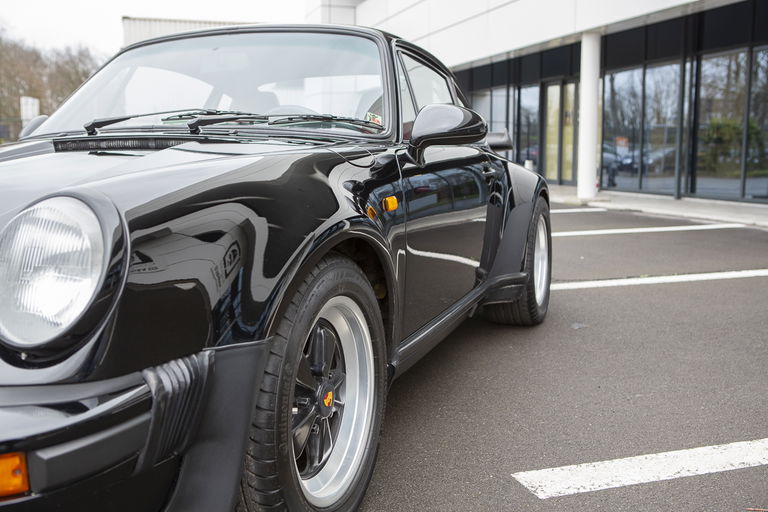 Porsche 911 Turbo 3.3