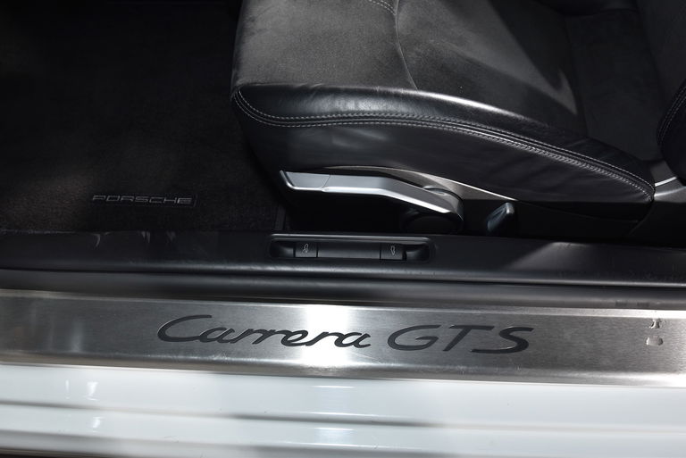 Porsche 997.2 Carrera GTS