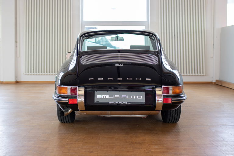 Porsche 911 Backdate