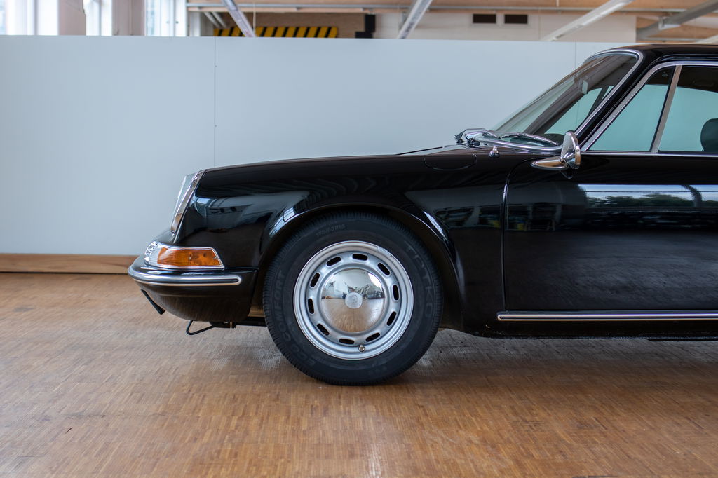 Porsche 911 Backdate