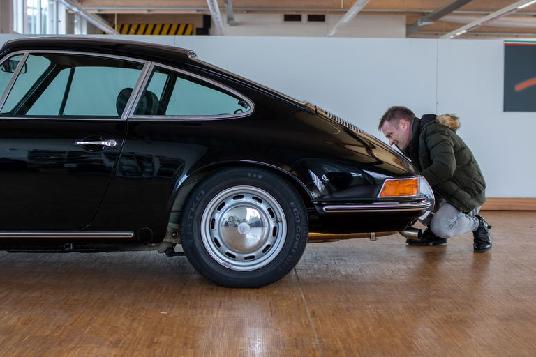 Porsche 911 Backdate