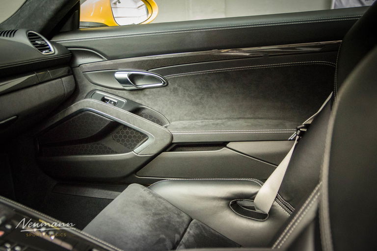 Porsche 718 Cayman GTS