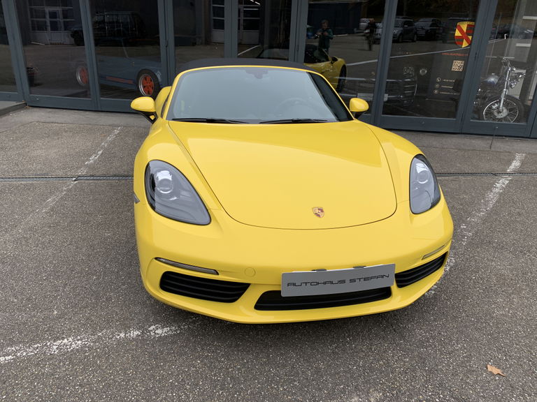 Porsche 718 Boxster