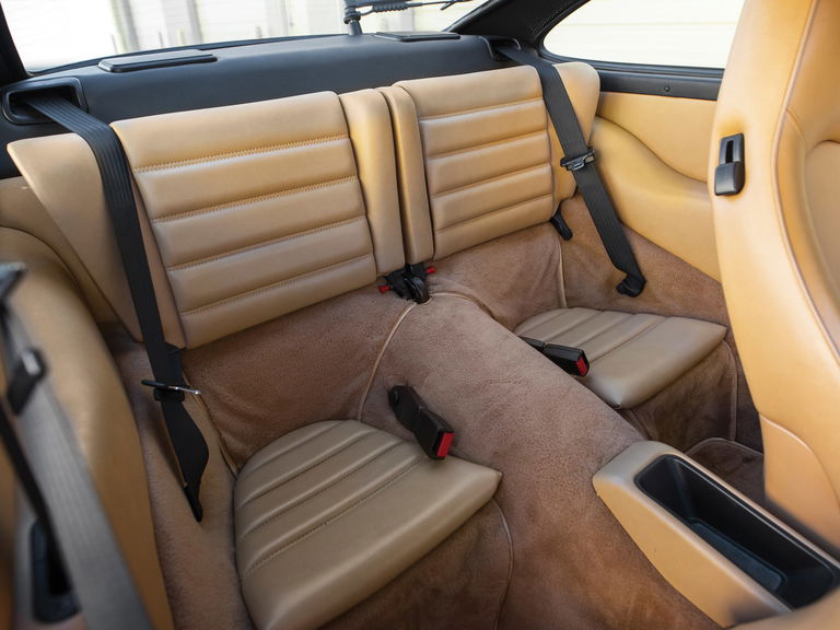 Porsche 964 Carrera 4