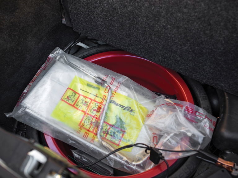 Porsche 964 Carrera 4