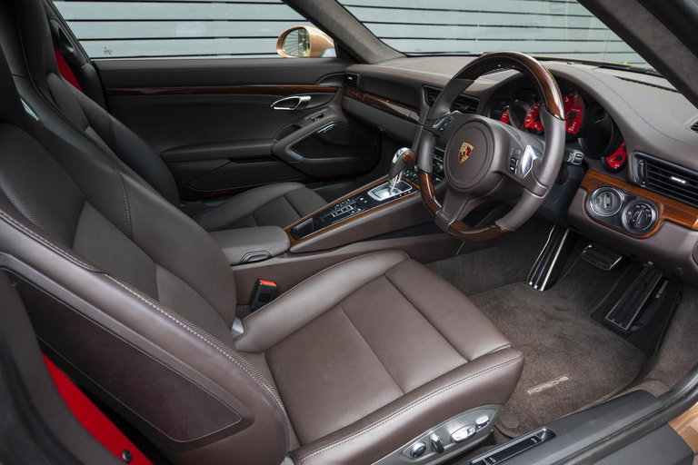 Porsche 991 Carrera 4