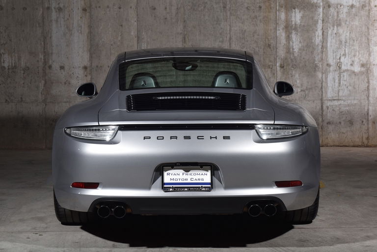 Porsche 991 Carrera GTS