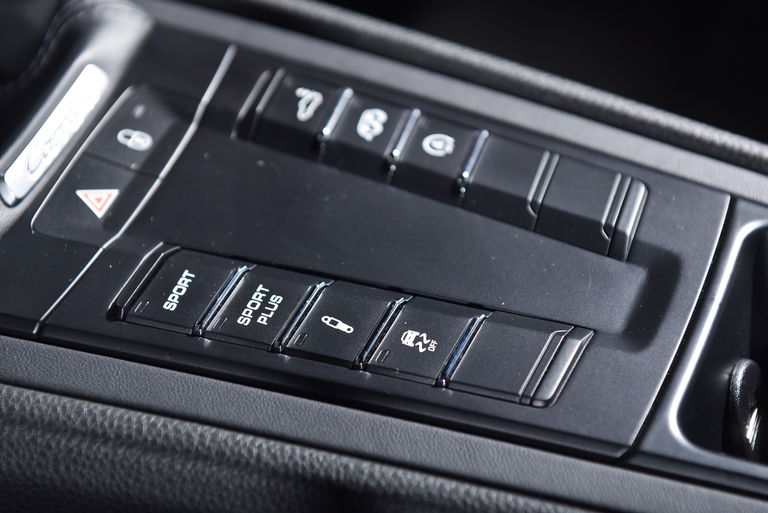 Porsche 991 Carrera GTS