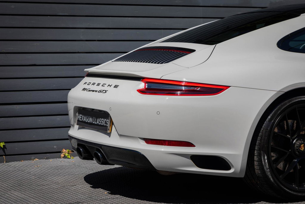 Porsche 991.2 Carrera GTS