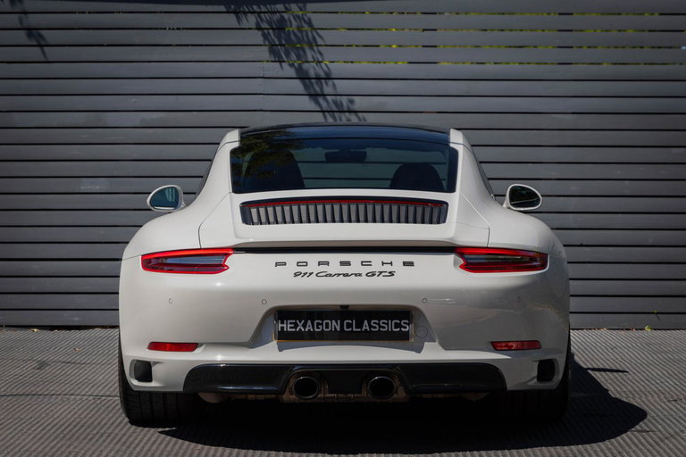 Porsche 991.2 Carrera GTS
