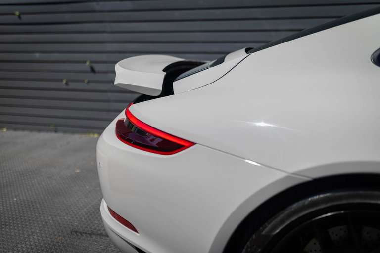 Porsche 991.2 Carrera GTS