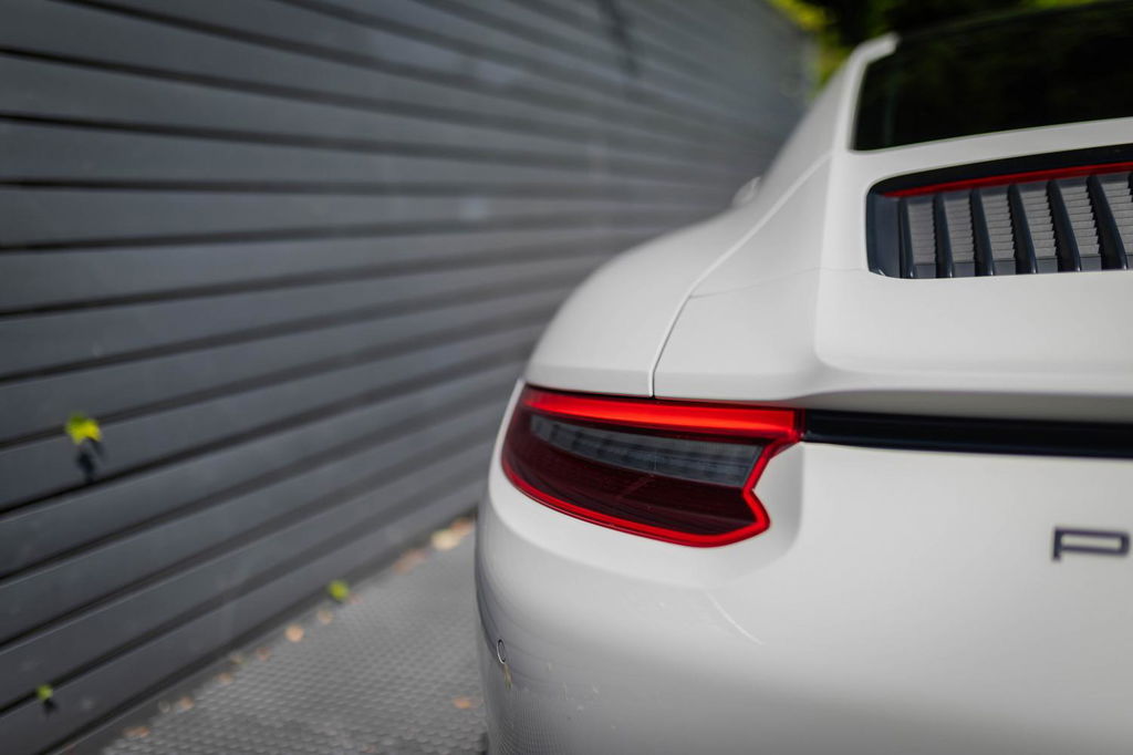 Porsche 991.2 Carrera GTS