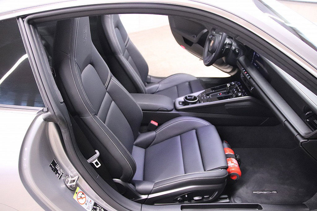 Porsche 992 Carrera S
