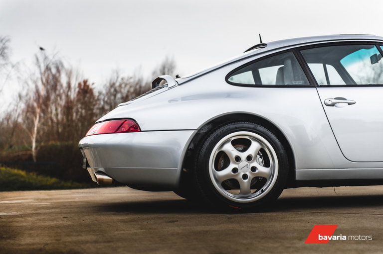 Porsche 993 Carrera 4