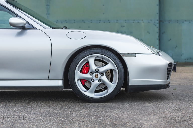 Porsche 996.2 Carrera 4S