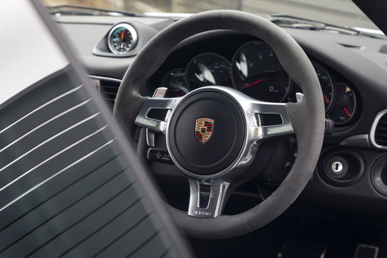 Porsche 997.2 Carrera GTS