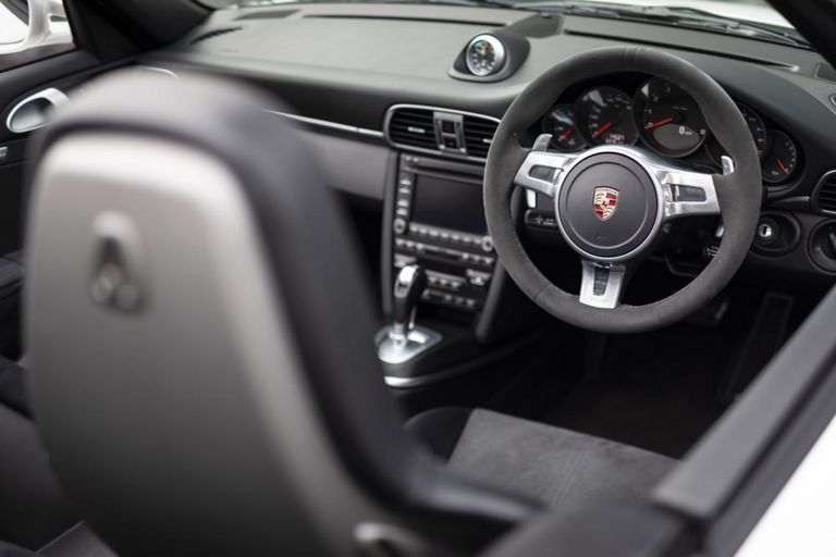 Porsche 997.2 Carrera GTS