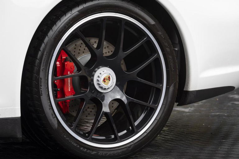 Porsche 997.2 Carrera GTS