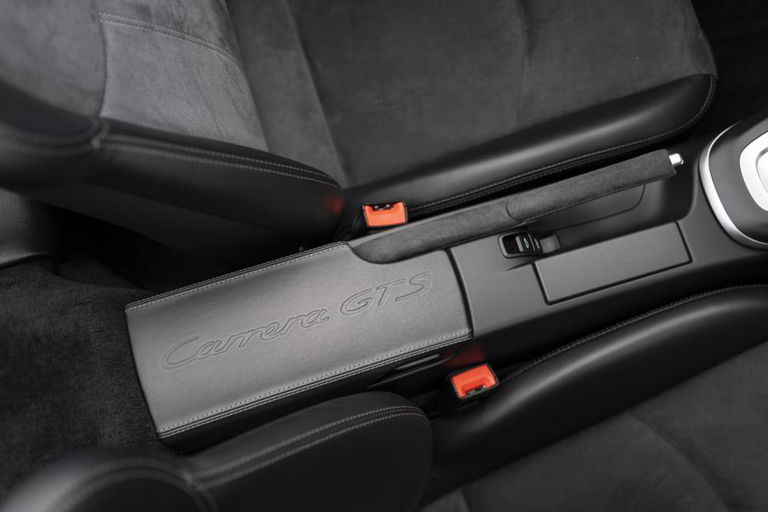 Porsche 997.2 Carrera GTS