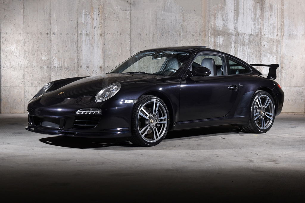 Porsche 997 for sale in black over black interior