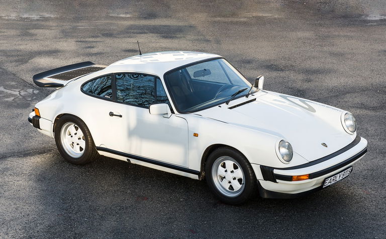 Porsche 911 Carrera 3.2 Clubsport