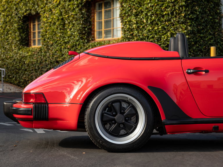 Porsche 911 Carrera 3.2 Speedster (US)