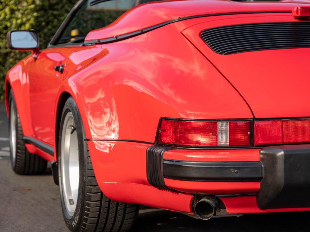 Porsche 911 Carrera 3.2 Speedster (US)