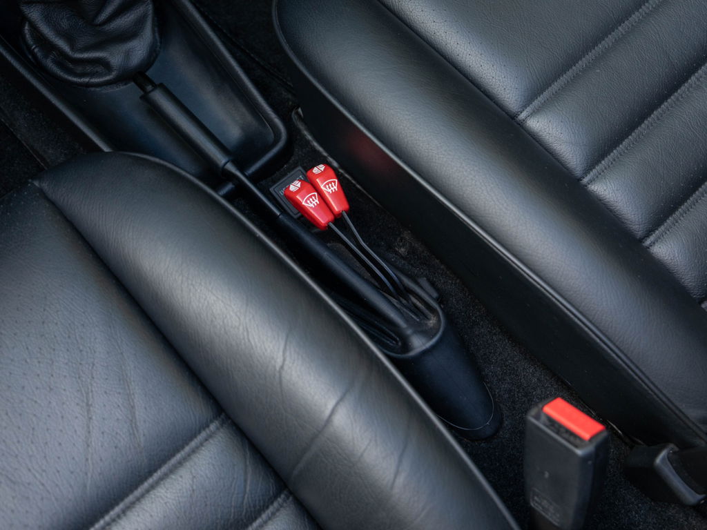 Porsche 911 Carrera 3.2 Speedster (US)