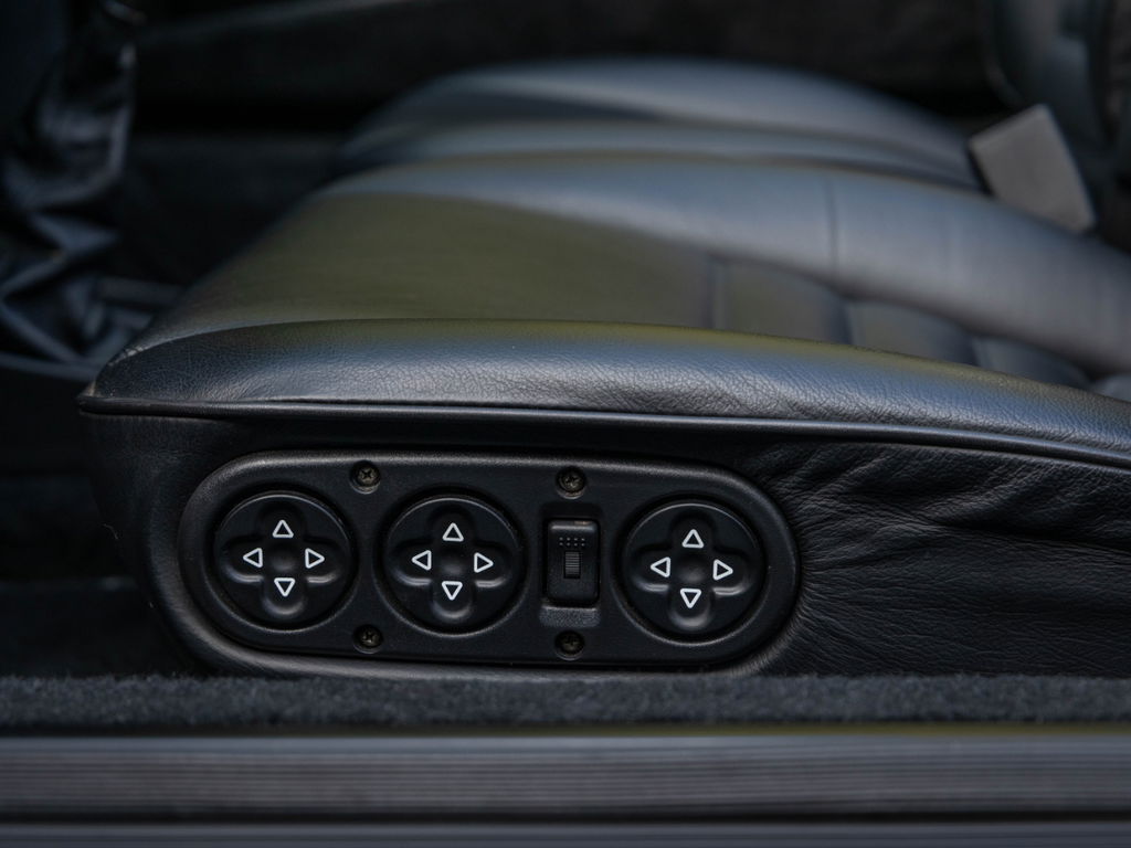 Porsche 911 Carrera 3.2 Speedster (US)